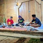 Suasana bedah buku kumpulan cerpen Antawacana di SUnyi Kurusetra karya Achiar M Permana.