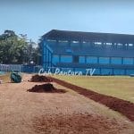 Lapangan Stadion Wergu Wetan Kudus tampak kering saat ini sedang direnovasi oleh Lestarindo Soccerfield. (YOUTUBE)
