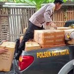 Jelang Nataru, Polsek Pati Kota Amankan Ribuan Botol Miras di Kandang Kambing 