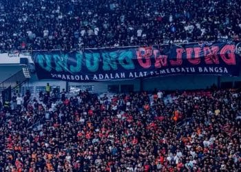 Pelajaran Perdamaian dari Bonek dan The Jakmania