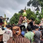 Gunungan Melimpah, Warga Dukuh Rambutan Desa Tanjungsari Berebut Berkah