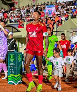 Striker asal Brazil Rosalvo Junior.