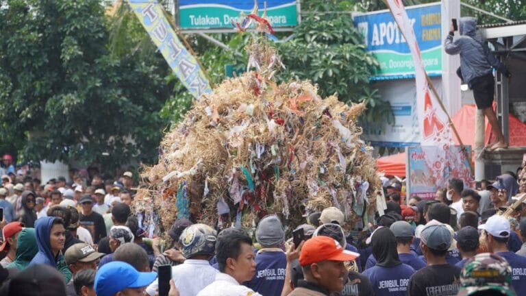 Sejarah Lengkap Tradisi Jembul Tulakan Jepara Bagian 1