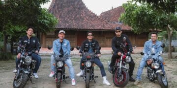 Momen Langka! The Dudas Minus One ‘Nongkrong’ di Rumah Komika Asli Pati, Coki Anwar