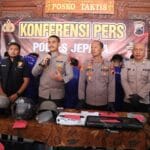 Polres Jepara Amankan 9 Orang Terkait Pembakaran dan Penjarahan Kantor DPRD