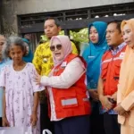 PMI Pati Salurkan Bantuan untuk Korban Kebakaran di Sukolilo