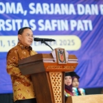 Bupati Pati Hadiri Wisuda Universitas Safin, Apresiasi Perkembangan Pesat