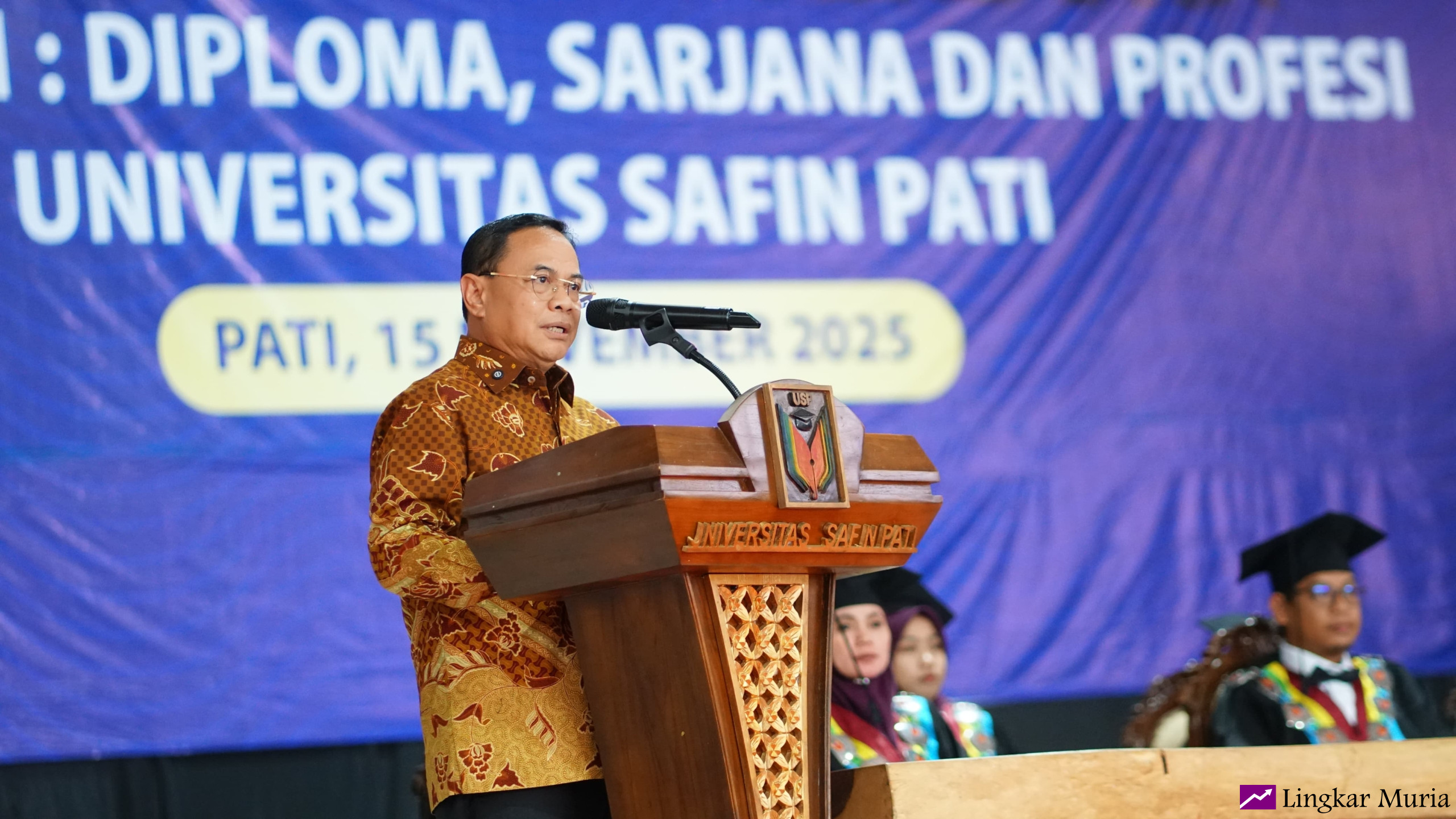 Bupati Pati Hadiri Wisuda Universitas Safin, Apresiasi Perkembangan Pesat