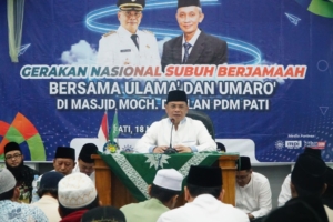 Sudewo Apresiasi Gebyar Milad Muhammadiyah ke-113, Ikuti Salat Subuh Berjamaah di Masjid Moch Dahlan