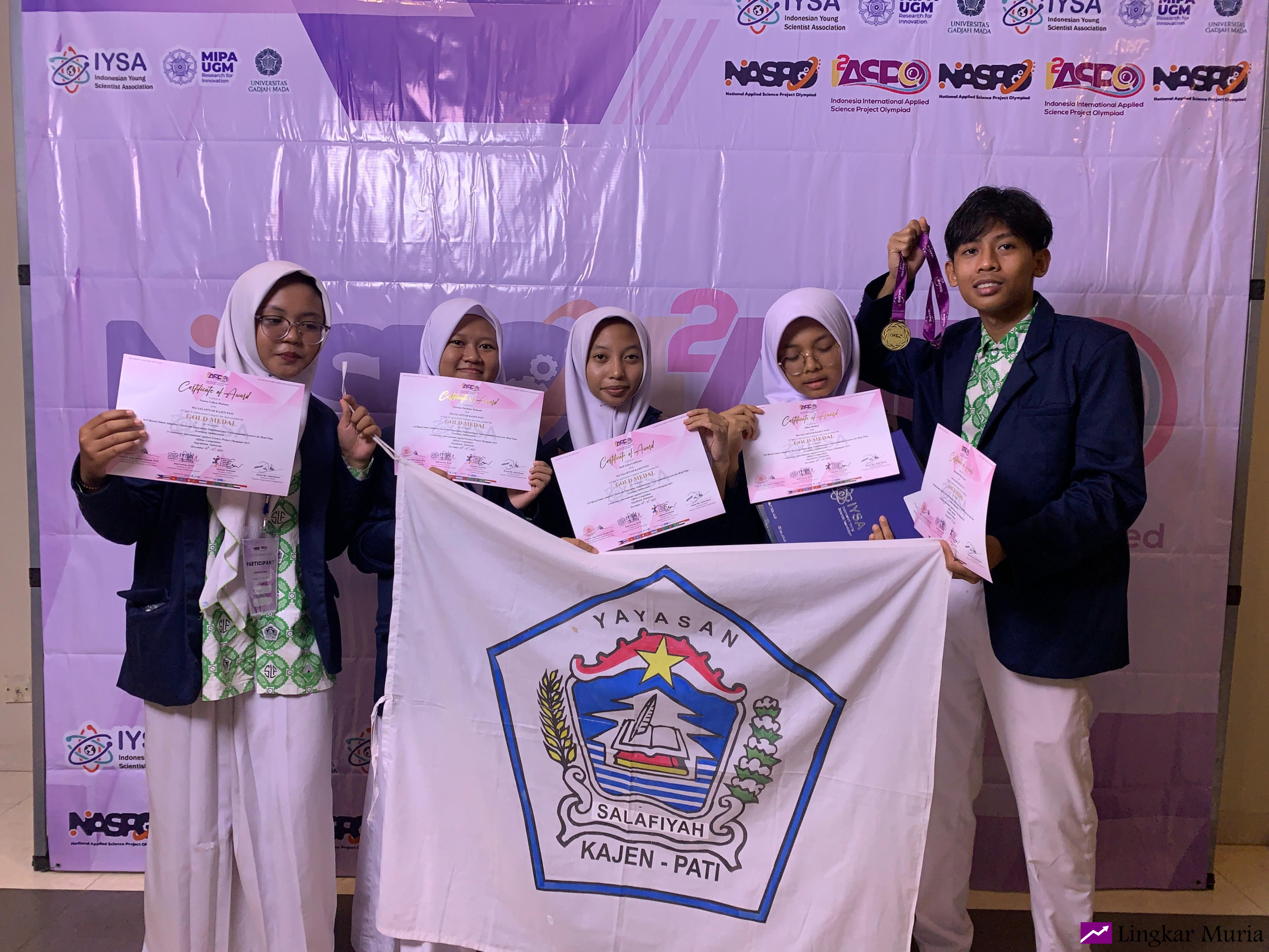 Siswa MA Salafiyah Kajen Pati Raih Emas di Ajang Internasional I2ASPO 2025 di UGM