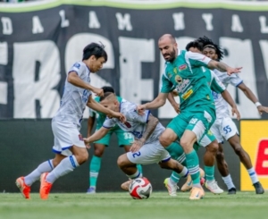 Efektivitas Persebaya Jadi Pembeda, Persijap Jepara Kehilangan Arah di GBT