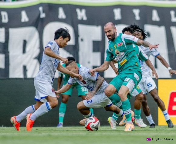 Efektivitas Persebaya Jadi Pembeda, Persijap Jepara Kehilangan Arah di GBT