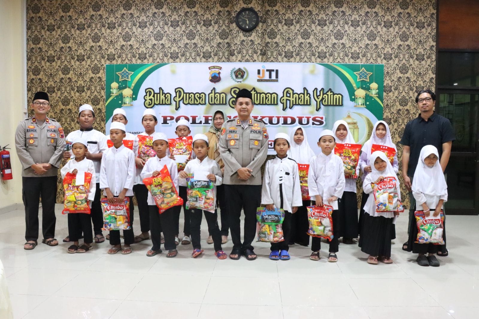 Sinergi Polres Kudus dengan PWI dan IJTI: Gelar Buka Puasa dan Berikan Santunan untuk Anak Yatim