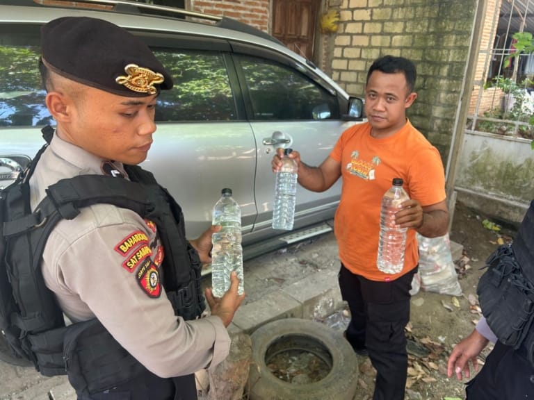 Polsek Margorejo Amankan 4 Botol Miras Tanpa Izin dalam Operasi KRYD Ramadan 2026