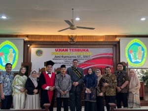 Raih Gelar Doktor, Ketua Komisi C DPRD Pati Soroti Regulasi PKL