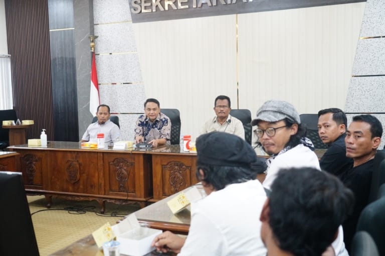 Plt Bupati Pati Gelar Dialog Bersama AMPB, Siap Bahas Usulan Perubahan Aturan Pajak Daerah