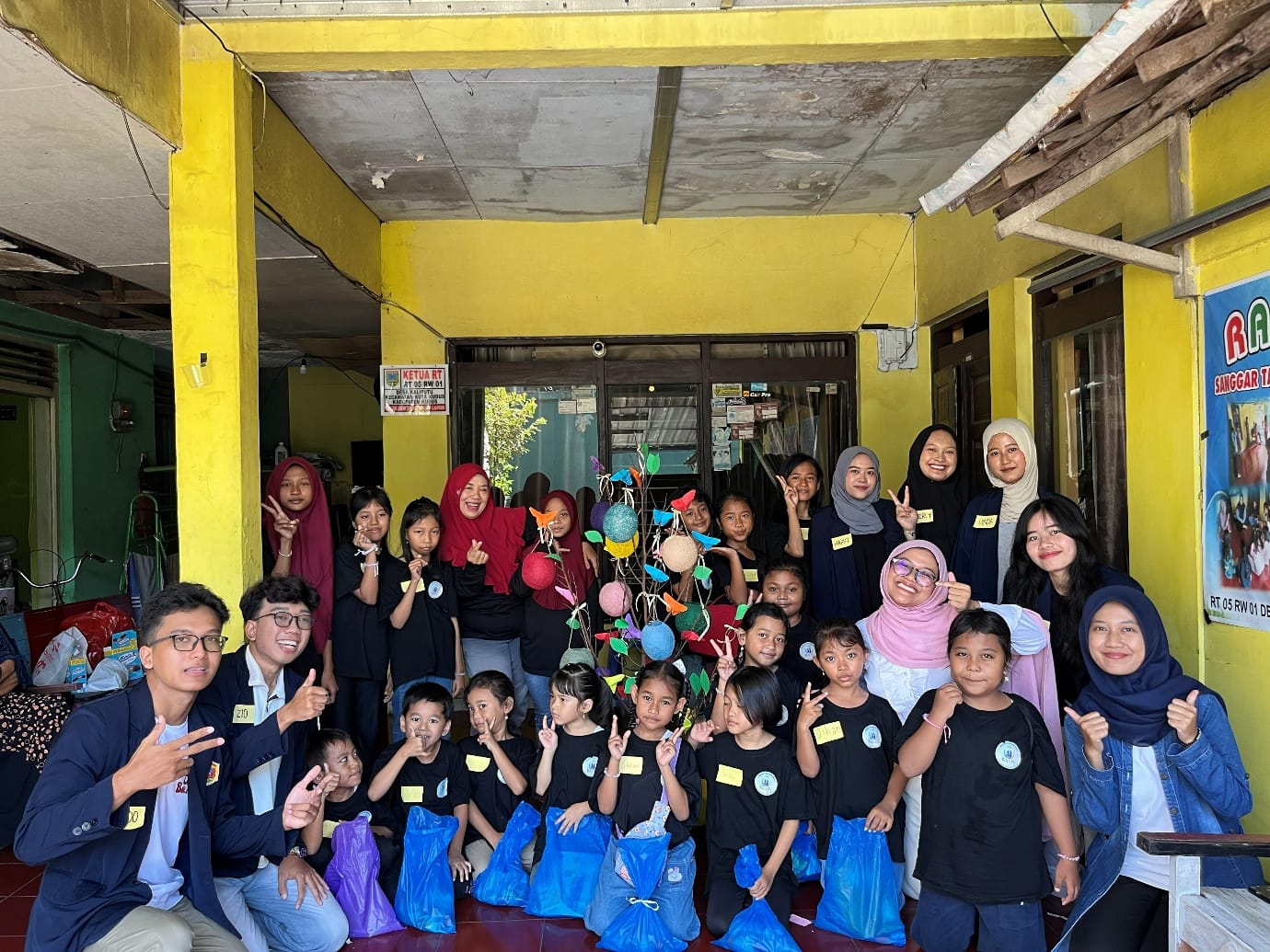 Menyemai Semangat Literasi Anak-Anak di Desa Kaliputu, Sinergi Mahasiswa Psikologi UMK dan Sanggar Tari RASTI