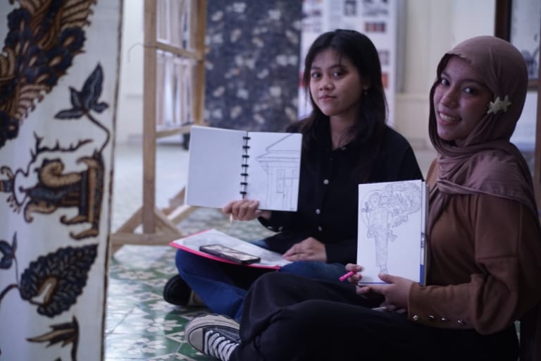 Kudus Sketch dan CKT Ajak Anak Muda di Kudus Menyegarkan Pikiran Lewat Menggambar