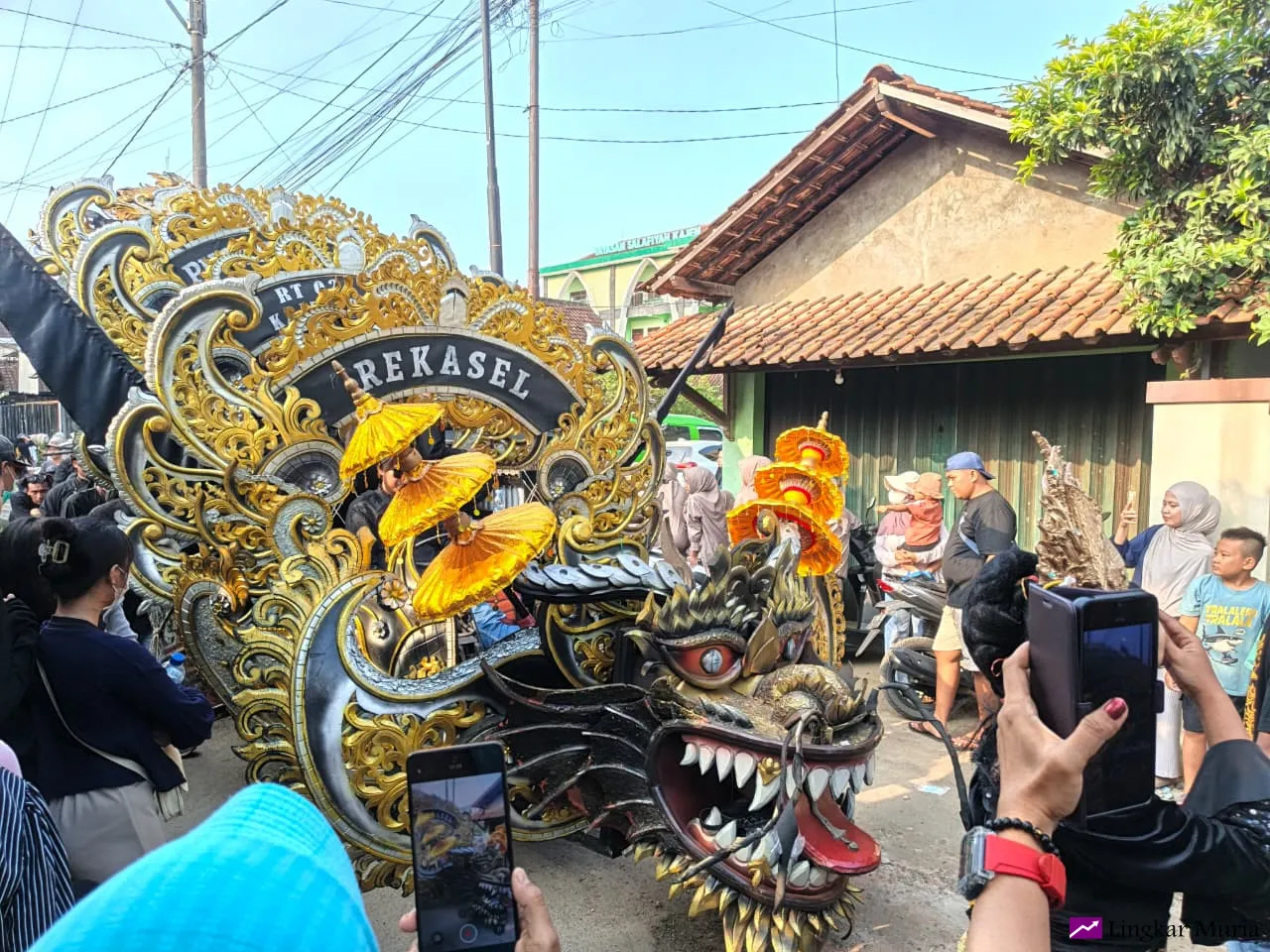 Kirab Budaya Haul Mbah Ahmad Mutamakkin Meriah, Tongklek Jadi Daya Tarik Utama