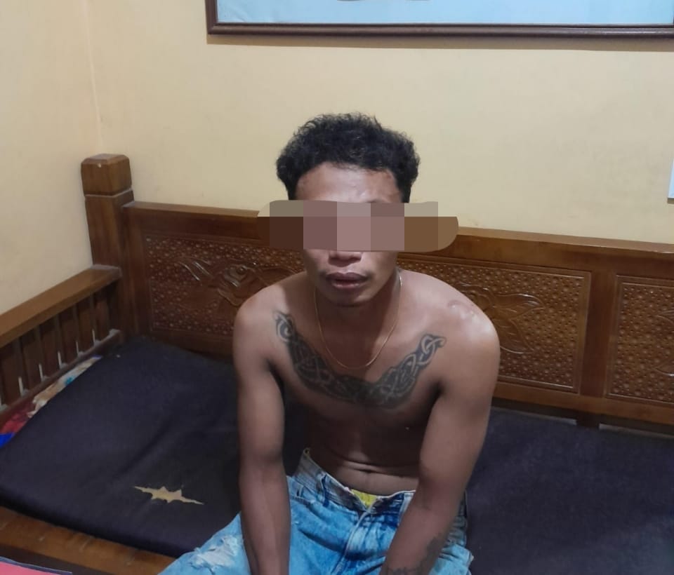 Anak Kandung Diduga Bakar Rumah Orang Tua di Sukolilo, Dipicu Perselisihan Uang