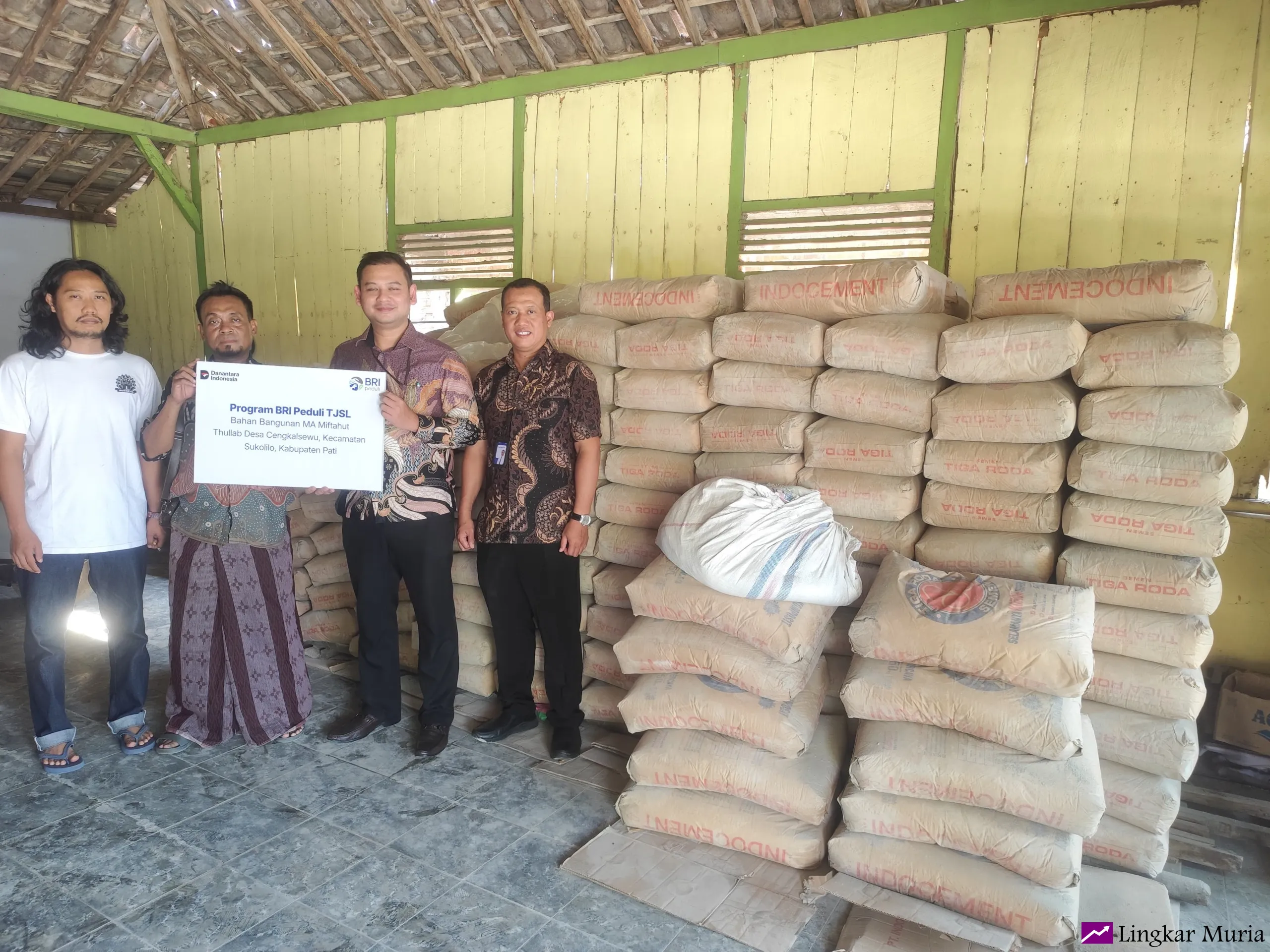 BRI Pati Perkuat Komitmen Dukung Pendidikan melalui Bantuan TJSL untuk Pembangunan Ruang Kelas MA Miftahut Thullab