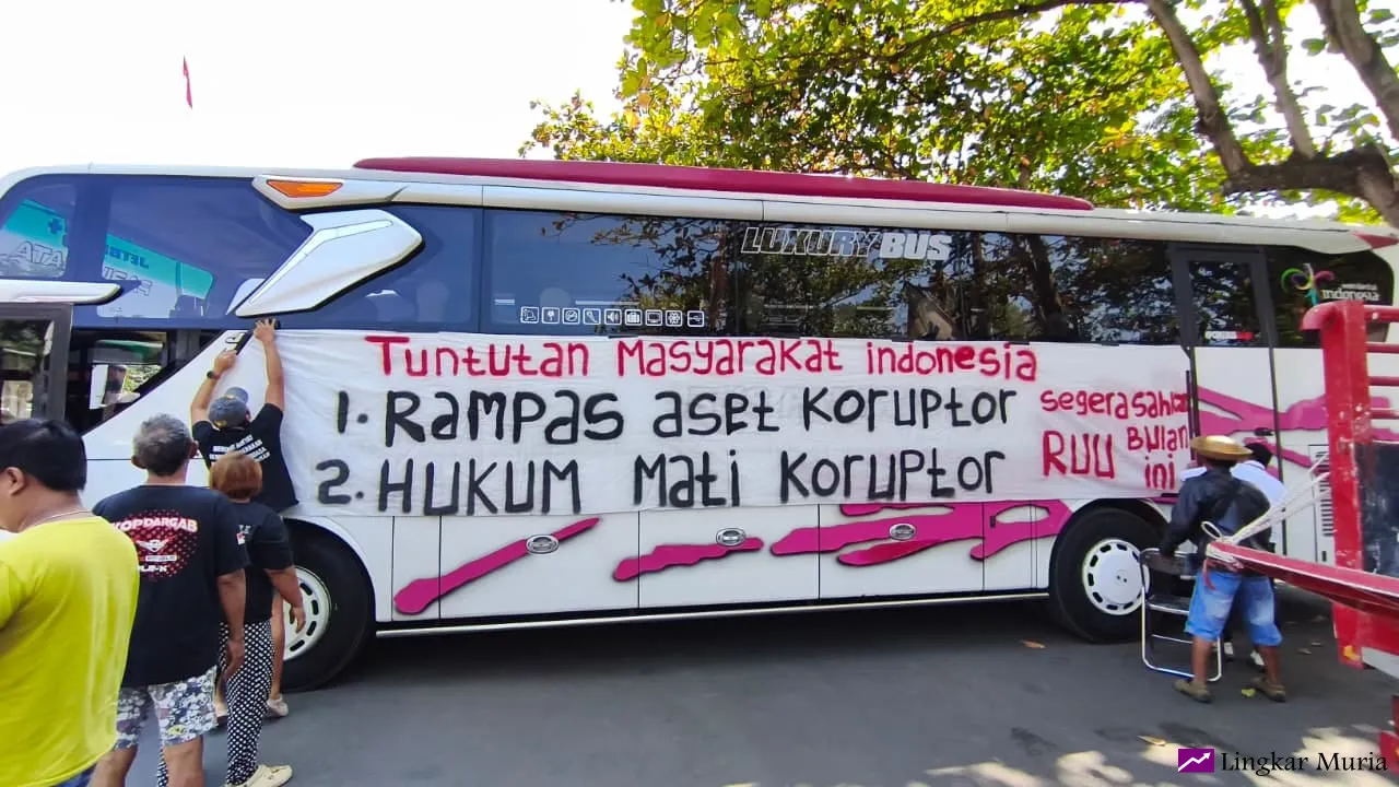 AMPB Pati Kerahkan Empat Bus Gratis untuk Aksi Unjuk Rasa di Jakarta